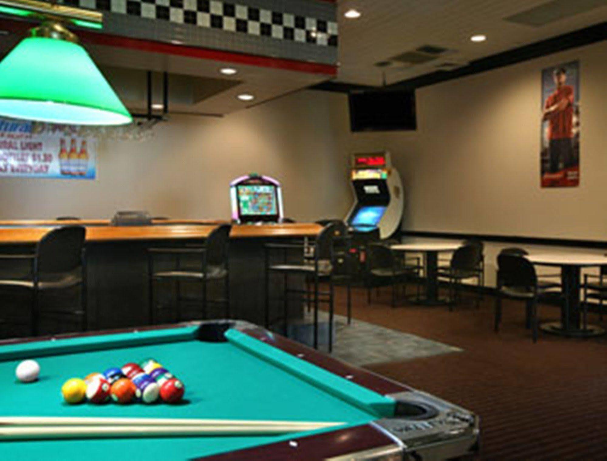 Ramada By Wyndham Wytheville Exterior photo